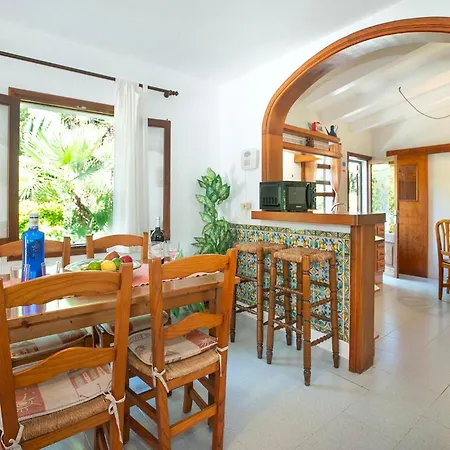 Pina By Vintage Travel