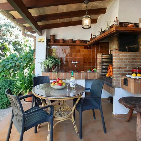 Villa Pina By Vintage Travel *