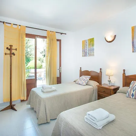 Villa Pina By Vintage Travel