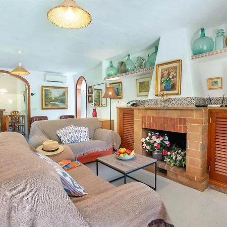 Pina By Vintage Travel Villa