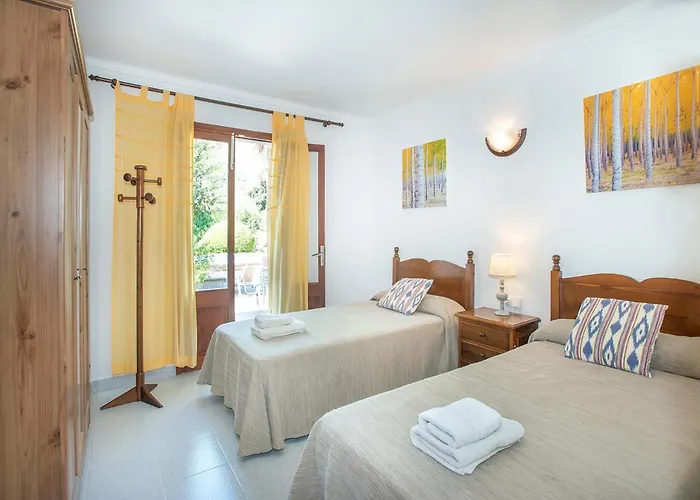 Willa Pina By Vintage Travel