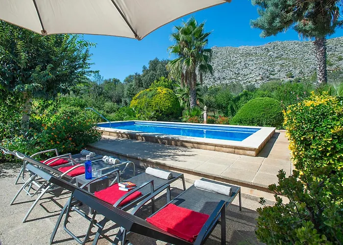 Pina By Vintage Travel *