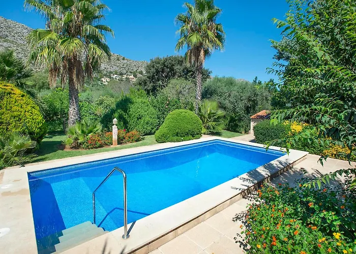 Pina By Vintage Travel Pollensa