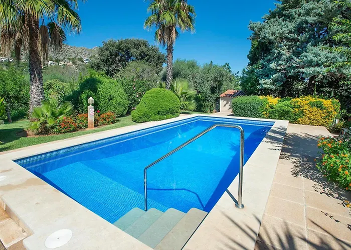 Pina By Vintage Travel *